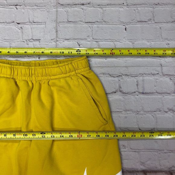 Nike Men Sweat Shorts Size Small Yellow Cotton Blend Big Logo Preppy M124 -7 - Picture 3 of 15
